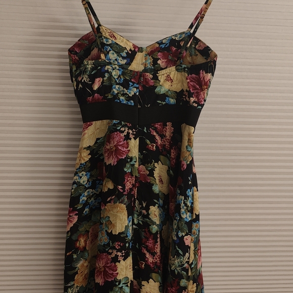 Floral print mini dress - Picture 2 of 3